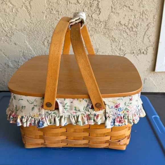 Longaberger Cake Basket and Lid - Picture 4 of 11